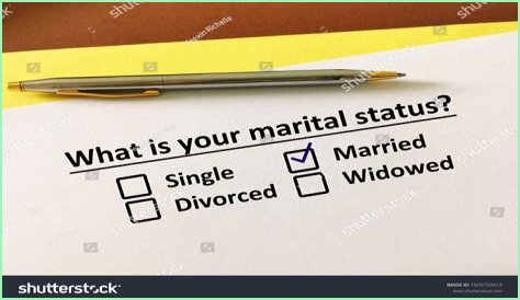 Uncover The Truth: Lvaro Morte's Marital Status Revealed